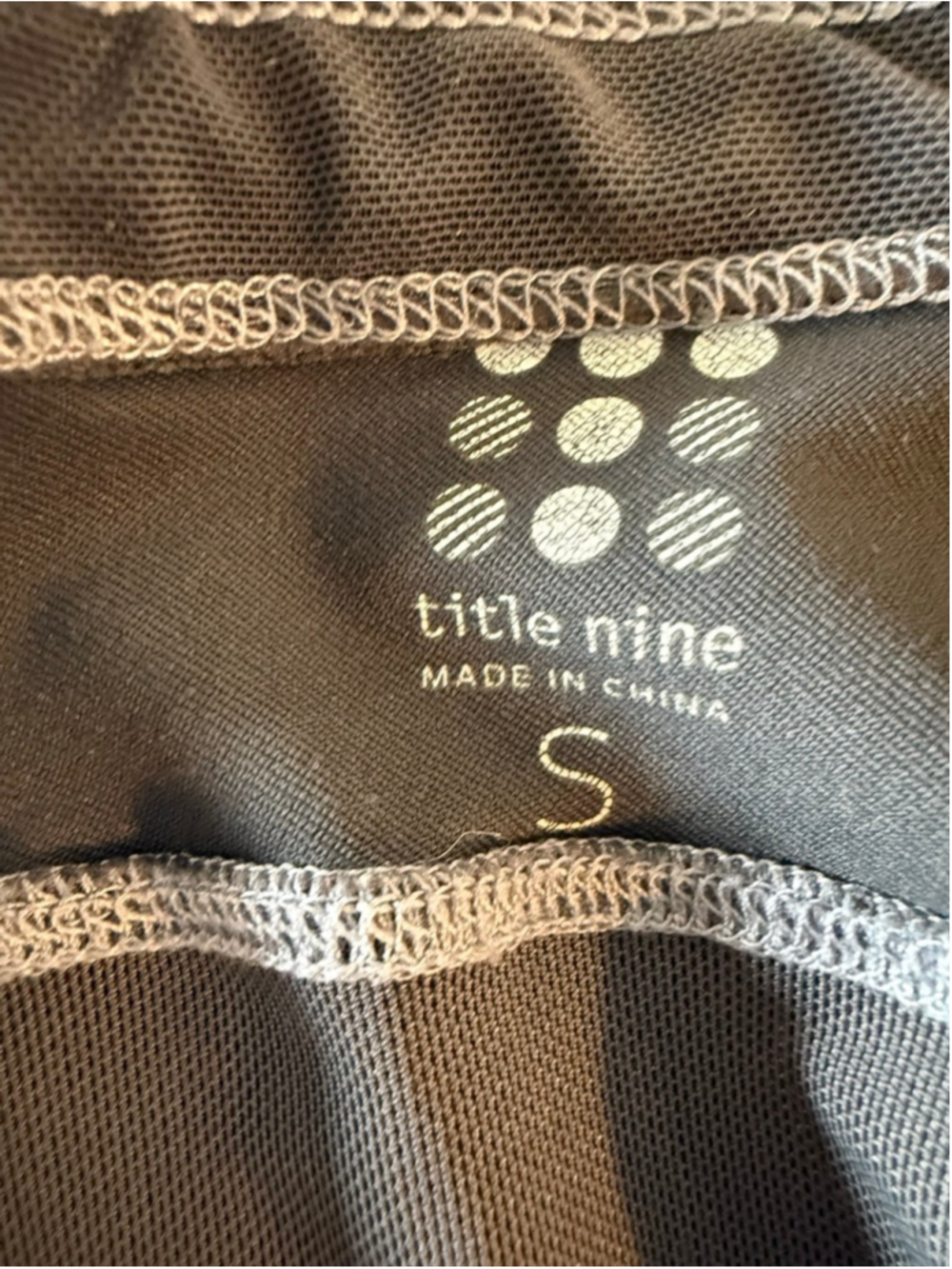 Title Nine cardigan with a gray finish and white contrast stitching size Small - Picture 8 of 8